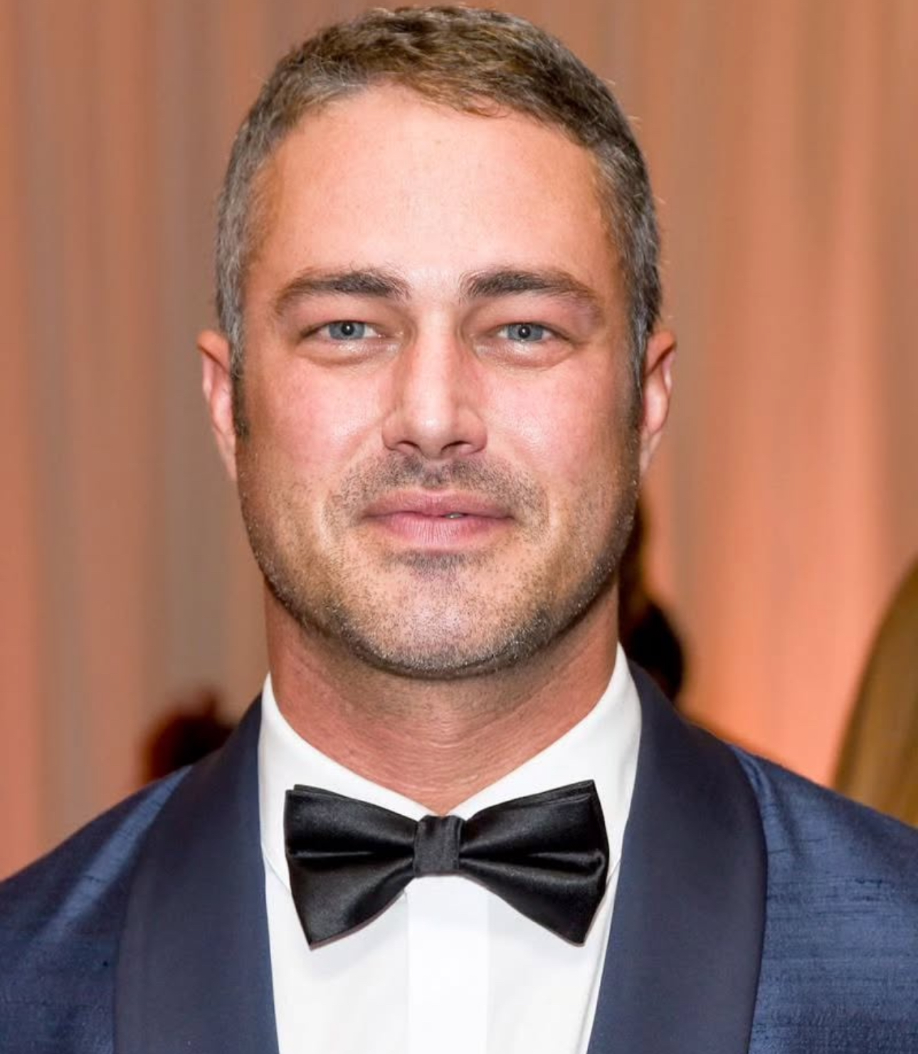 TAYLOR KINNEY